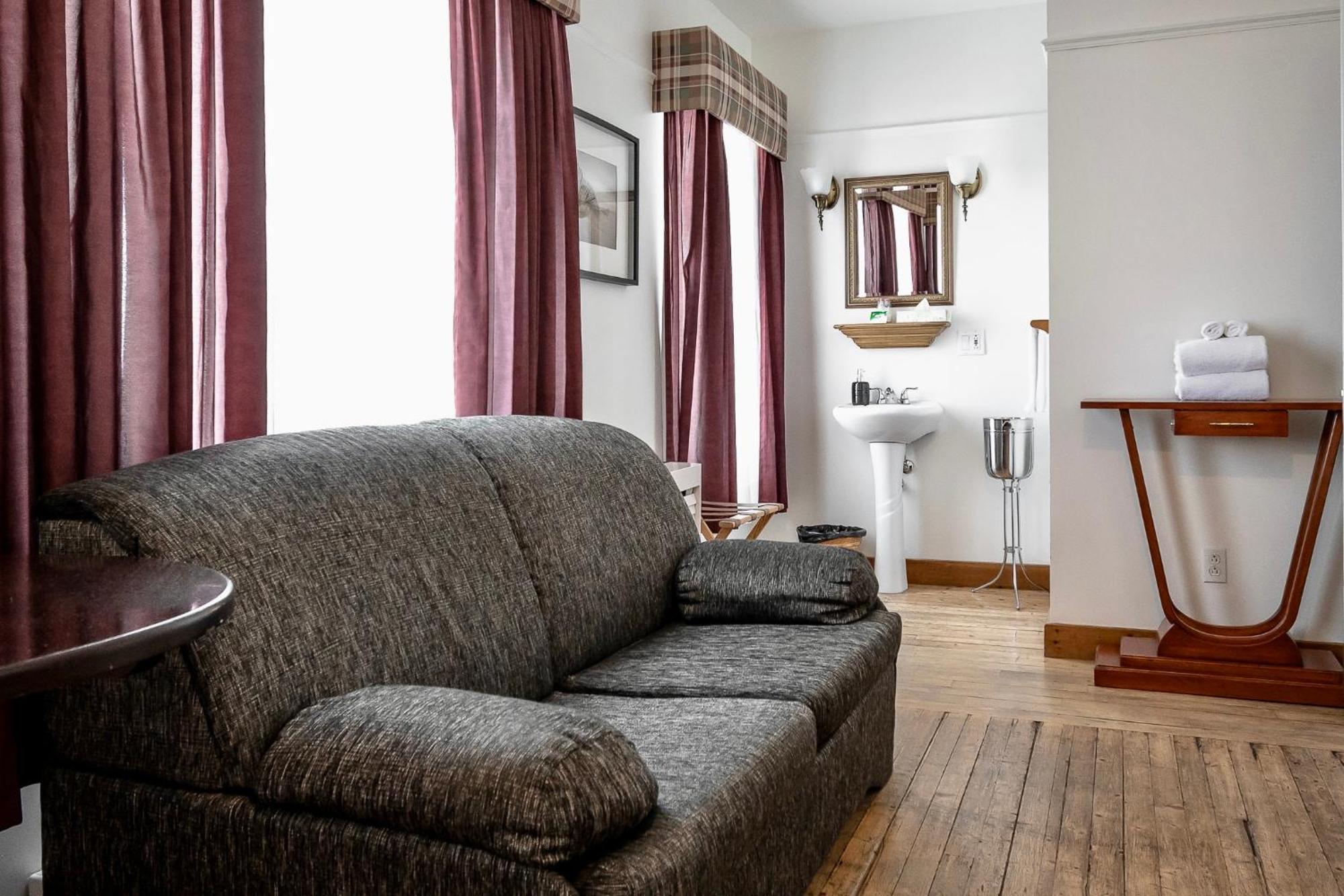 Auberge de la Vieille Maison Rimouski Extérieur photo